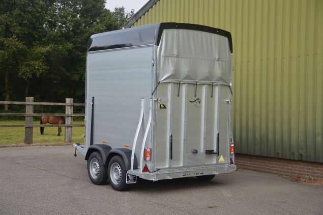 Productfoto Sirius S80 2 paards trailer met voorlaadbrug 3000kg (340x171x250) DEMO OPRUIMING!