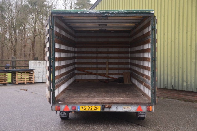 Productfoto Meto gesloten schamelwagen (554x221x207) 2500kg 