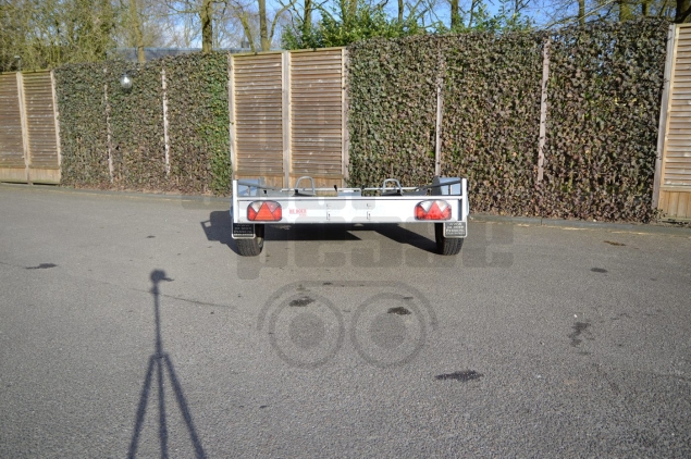 Productfoto #24 Verhuur Saris transporter (251x152) Motorwagen ongeremd