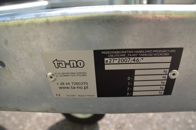 Productfoto Ta-No autoambulance met kantelplatform en elektrische lier (602x210cm)
