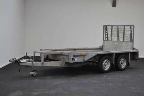 Productfoto van Ifor Williams GX105 machine transporter (302x159x123cm) 2700kg 