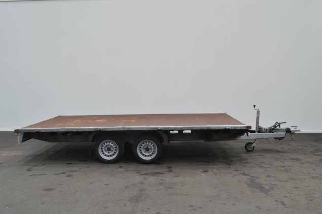 Productfoto Humbaur plateauwagen zonder borden (410x210cm) 3500kg 