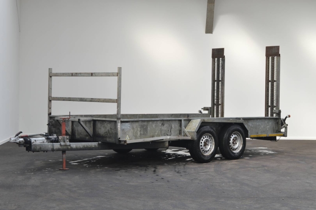Productfoto Peters machine transporter met vaste rijplaten 3500kg (425x174cm)